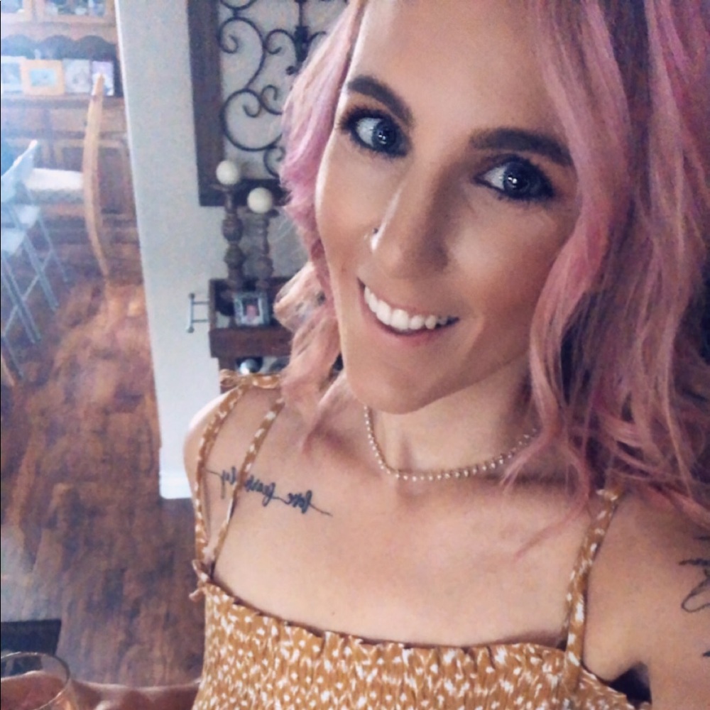 Meet your Posher, Jessica